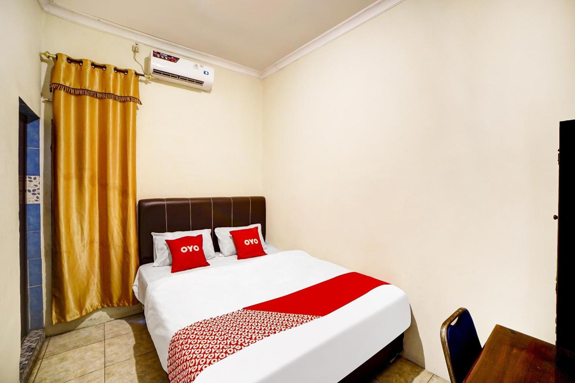 Oyo 91199 Felicia Homestay 棉兰 外观 照片