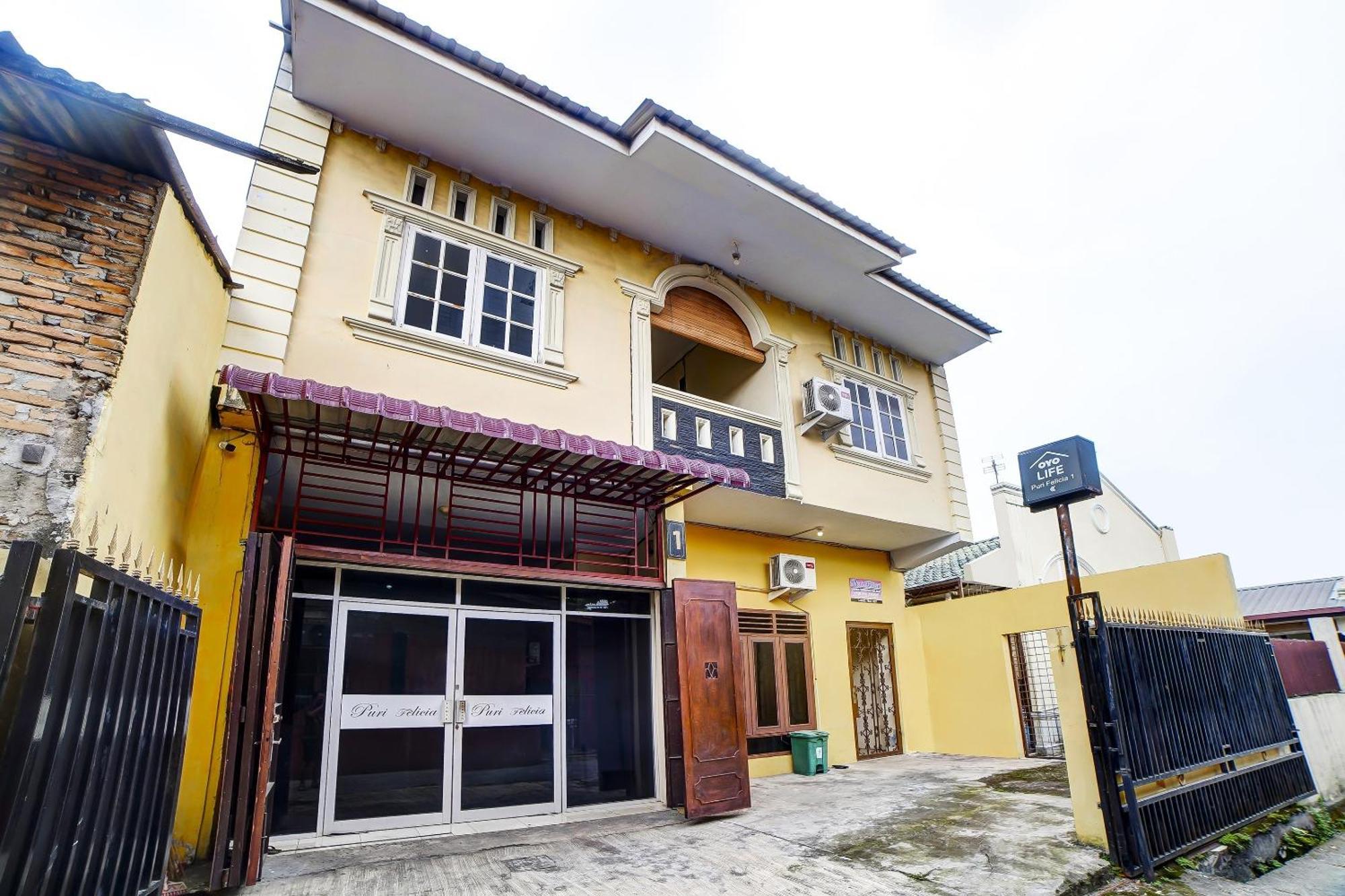 Oyo 91199 Felicia Homestay 棉兰 外观 照片